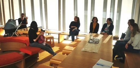 Mesečna srečanja podporne skupine v sklopu programa Dojenju prijazno mesto Ravne na Koroškem (9)